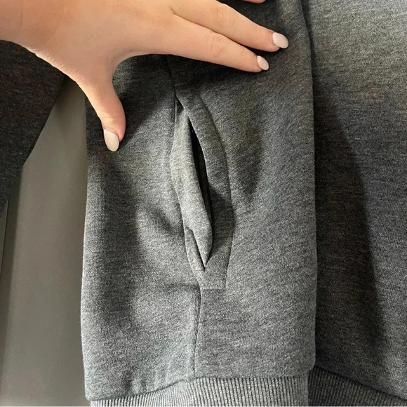 Adidas Essentials Logo Fleece Hoodie Gray/Light Blue Size Large - NWOT - Picture 4 of 10